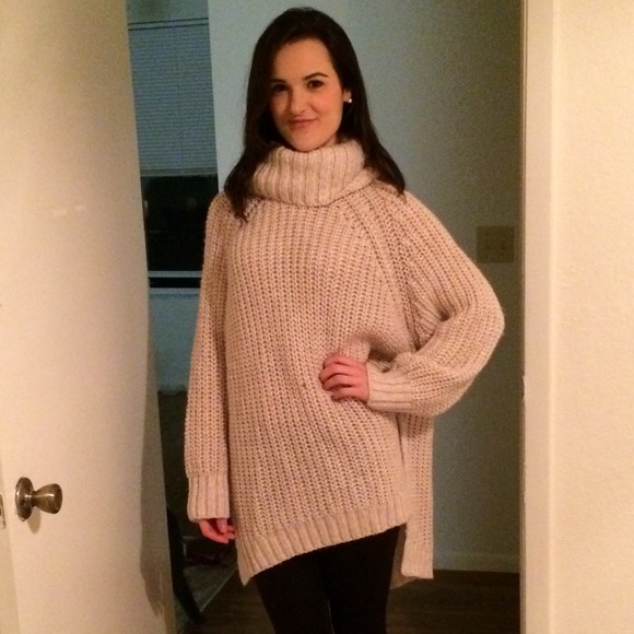 Sweaters - Knit Sweater