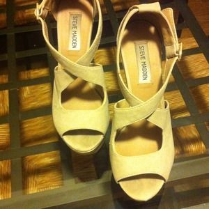 Tan wedged high heals