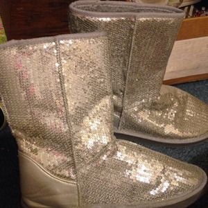 ON HOLD⛔️ Sparkly boots @ccrose1113