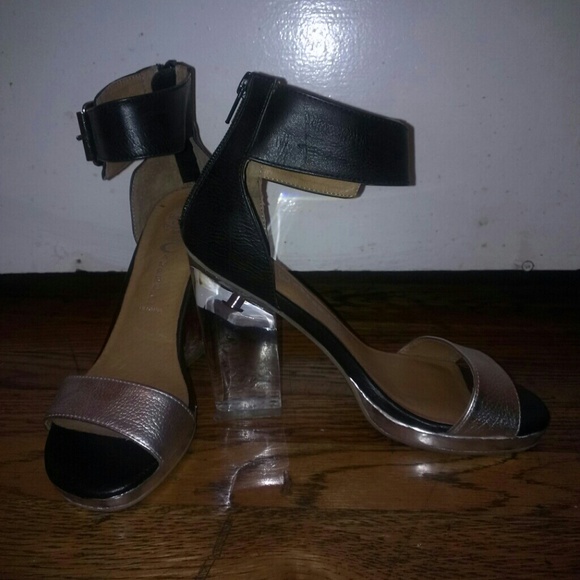 REDUCED Jeffrey Campbell Soiree Lucite Heel - Picture 3 of 4