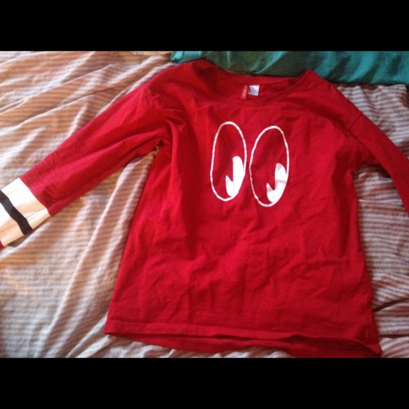 Cute h&m red shirt - Picture 1 of 1