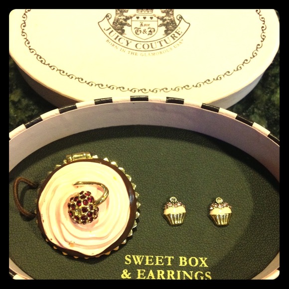 100% Authentic Juicy Cupcake Earring set