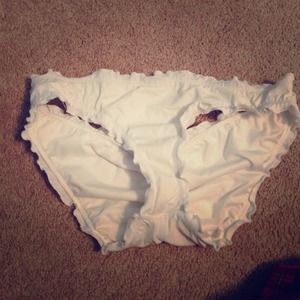 Bottom of bathing suit - white - victoria secret
