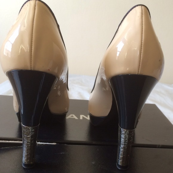 🚫SOLD🚫 🎉 3X HOST PiCK 🎊 CHANEL SHOES - Picture 3 of 4