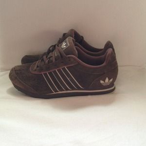 Adidas Brown Suede Tennis Shoes
