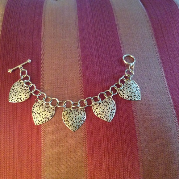 Lauren Conrad toggle bracelet😎NOT AVAILABLE 😎 - Picture 2 of 2