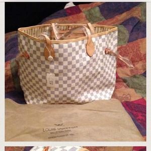 White checker bag! GM neverfull