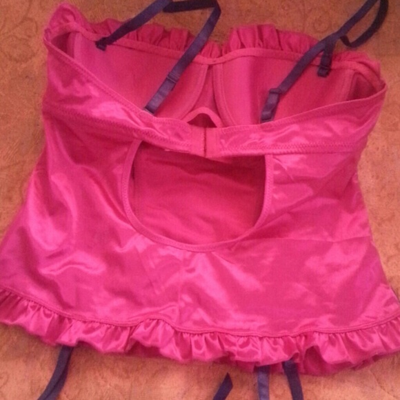 Top - Picture 2 of 3