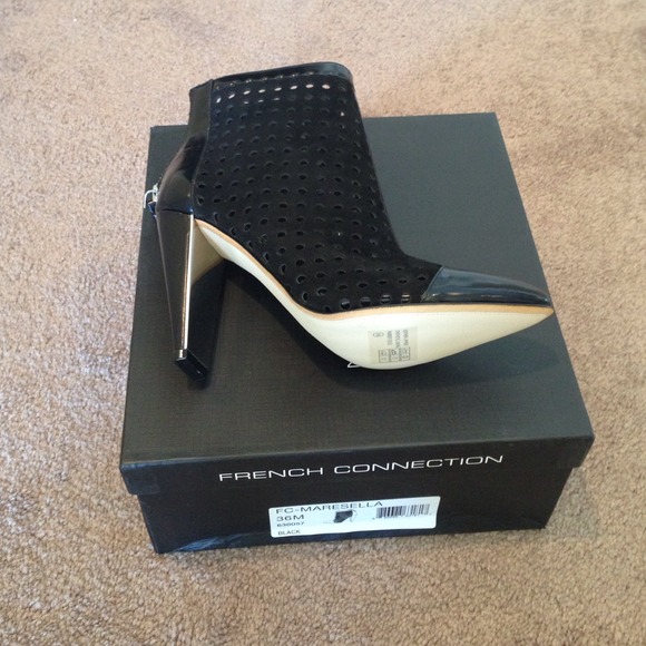 French Connection Maresella Perforated Bootie - Picture 3 of 4