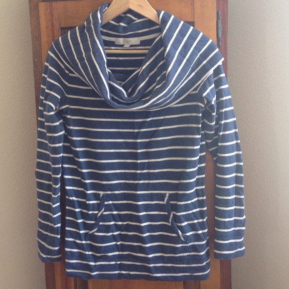 🎉 HOST PICK 🎉 Nautical Stripe Cowl Sweatshirt - Picture 4 of 4