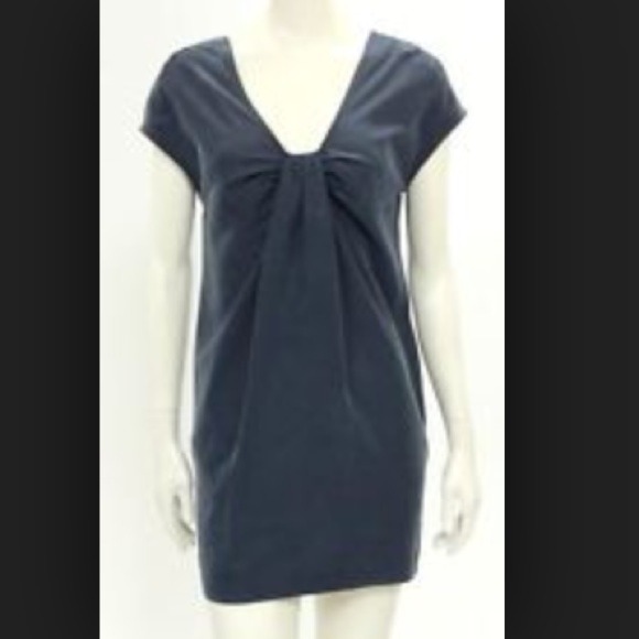 Rachael Roy navy blue shirt