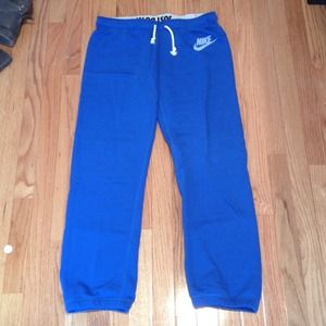 Soft- blue- nike sweats with draw string