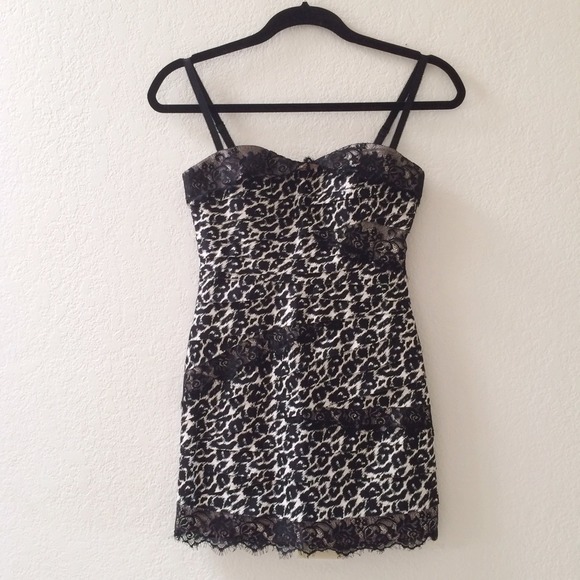 🎉SALE🎉 BEBE LEOPARD DRESS