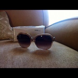 100% authentic Chloe designer sunglasses NWT!