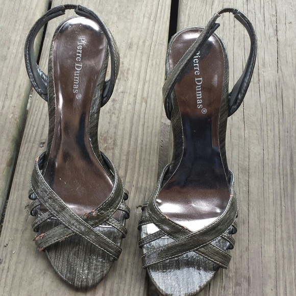 Grab bag of neutral shoes all size 7.5