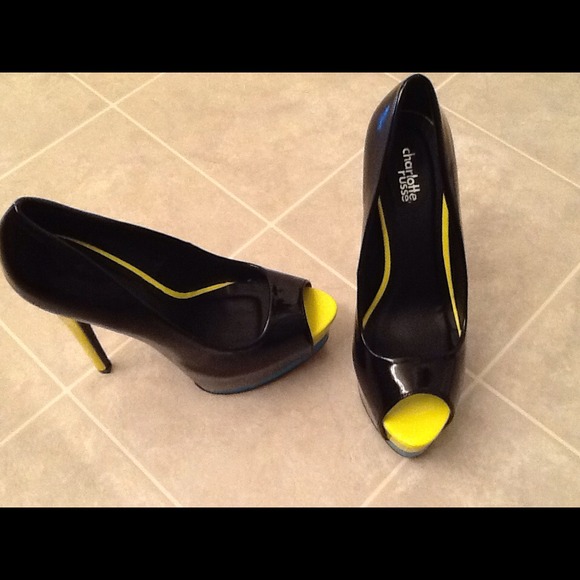 (/)SOLD(/) - Picture 3 of 3