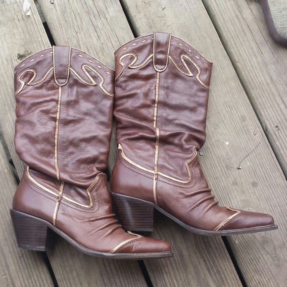 Brown and soft gold accented cowboy boots