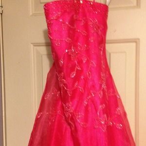 Size 13/14 prom dress that's pink
