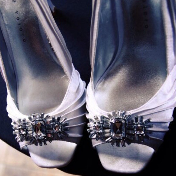 Martinez Valero Waverly Heels Satin White Size 10