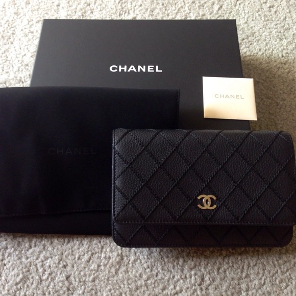 ❌❌SOLD❌❌100% AUTHENTIC Chanel Wallet onChain 2014!