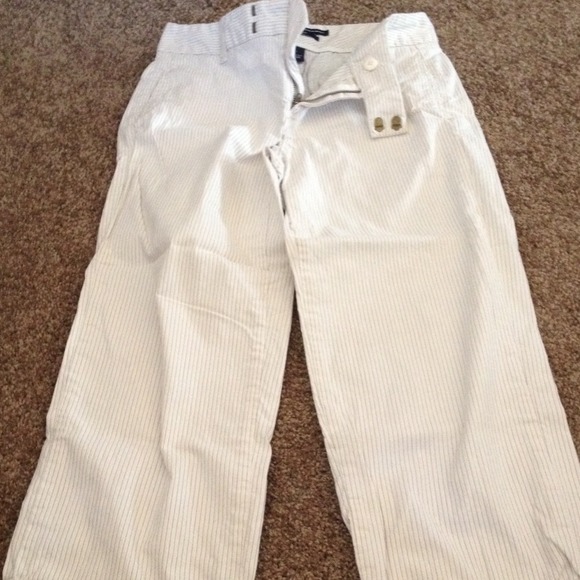 Gap capris
