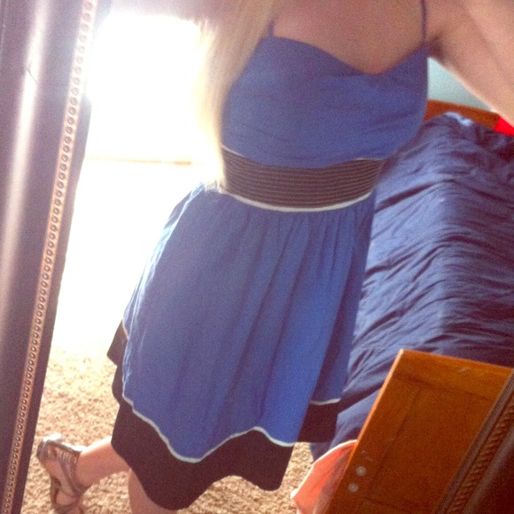 Simple Black and blue spaghetti strap dress - Picture 1 of 4