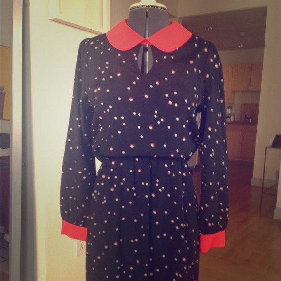 Keyhole sweetheart dress