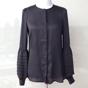 SOLD BUNDLeD! Reiss Black Blouse