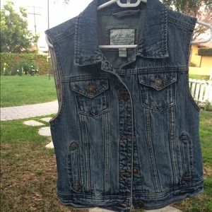 Jean Jacket-M- Never Worn!!