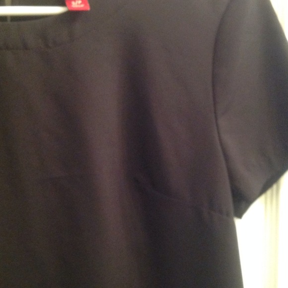 Black polyester top - Picture 2 of 3