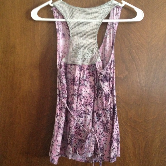 Flowered Tank - Picture 3 of 3