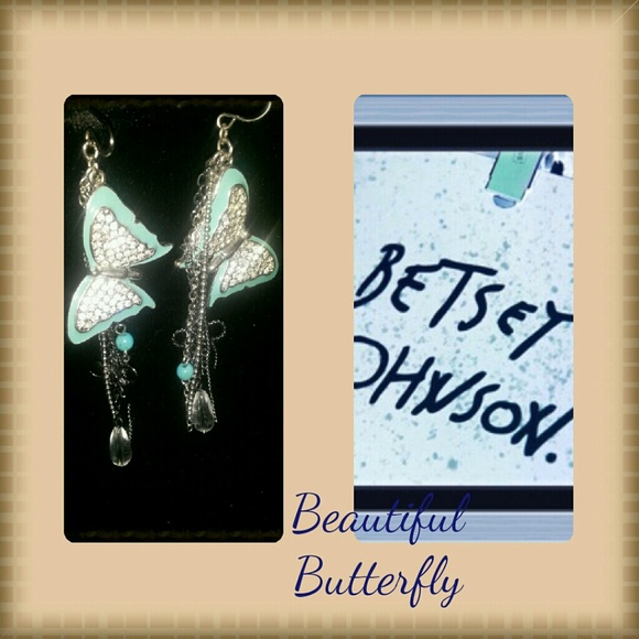 💯Betsey Johnson Butterfly Earrings - Picture 3 of 5
