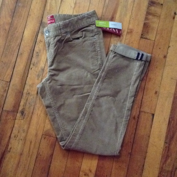 Skinny fit merona corduroy. Available size 2 and 6