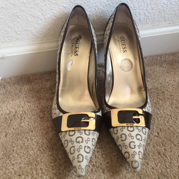 😍 Brown Guess Heels - Picture 2 of 3