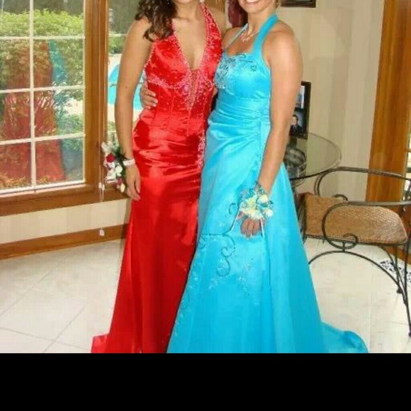 Size 4 long prom dress or evening gown.