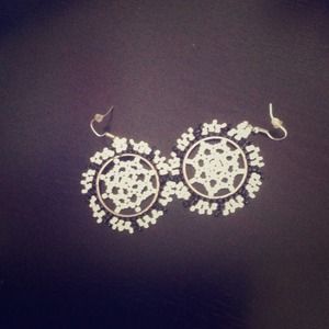 Adorable beaded earring