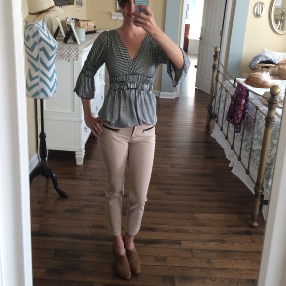 V neck empire waist tunic - Picture 2 of 3