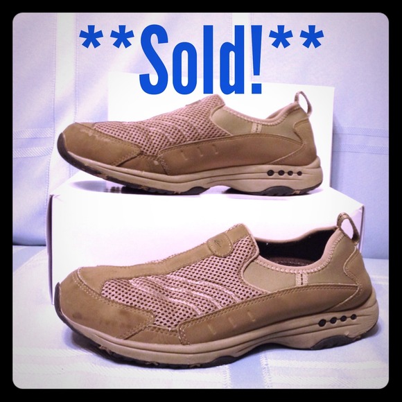 **Sold!** Brown Sketchers