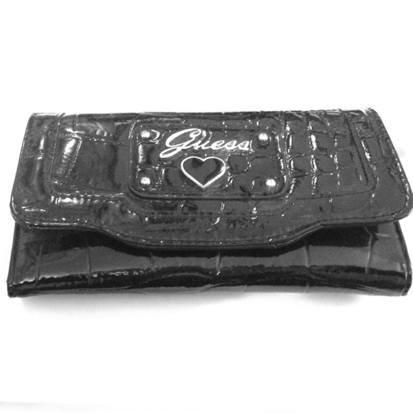 Black guess wallet barely used