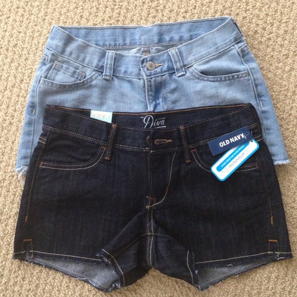 🎀Bundled🎀 Bundle of two Old Navy denim cut-offs