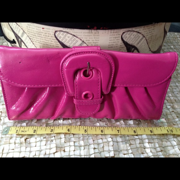 Pink Wallet - Picture 3 of 3