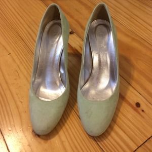 J Crew Mint suede Etta pump
