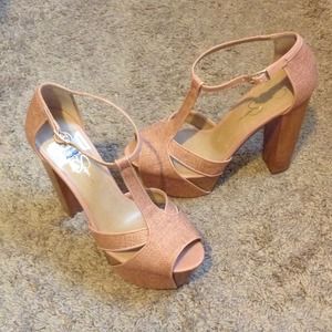 Jessica simpson dany heels