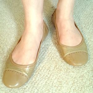 Anne Klein Tan & Gold Faux Alligator/Patent Flats