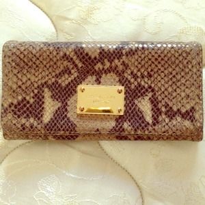 MICHAEL KORS WALLET PREOWNED