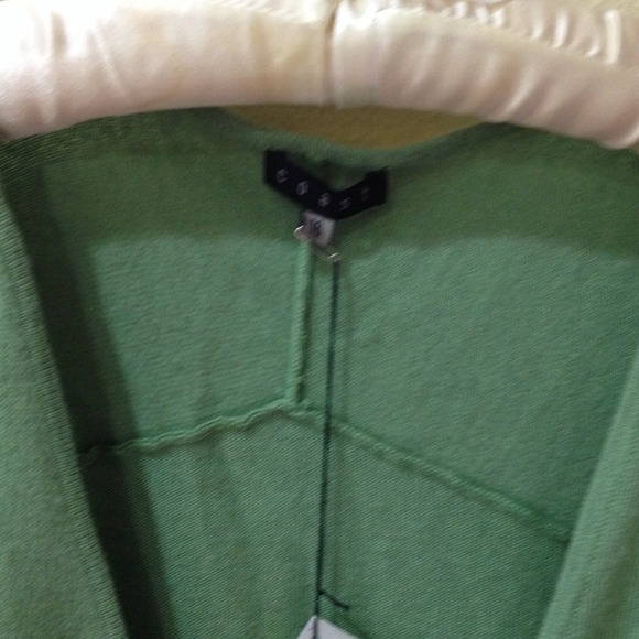 Sweater - Picture 2 of 4