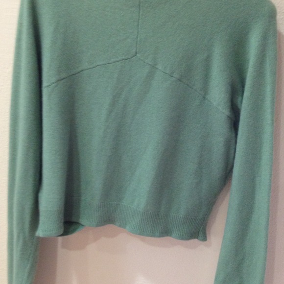 Sweater - Picture 3 of 4