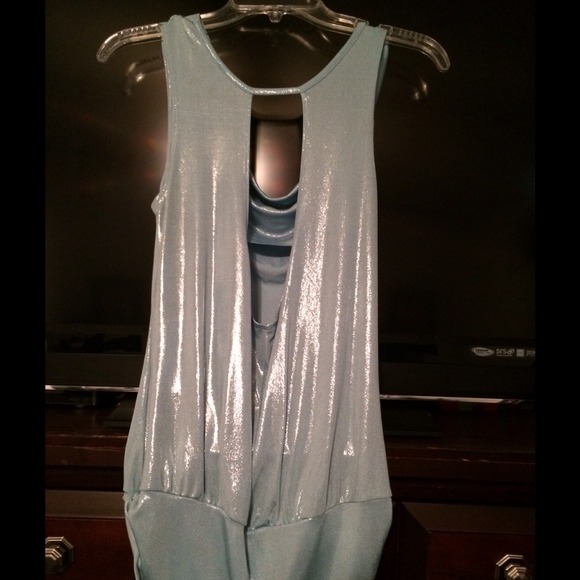 Top - Picture 2 of 2