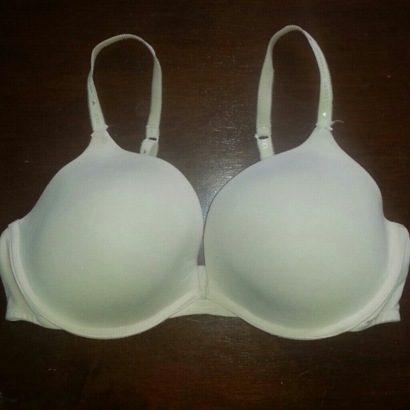 SOLD SOLD Nude Victoria's Secret Bra Size 38 DD