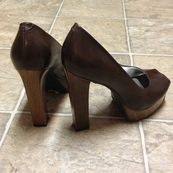 Gianni Bini Heels - Picture 3 of 4